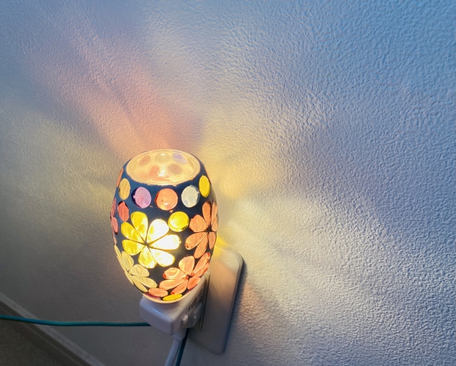 大和市でトイレリフォームコンセント照明用
画像