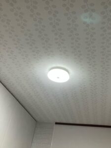座間市キッチン改修工事シーリングライト