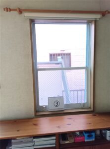 海老名市G様邸内窓設置工事ビフォー画像小窓