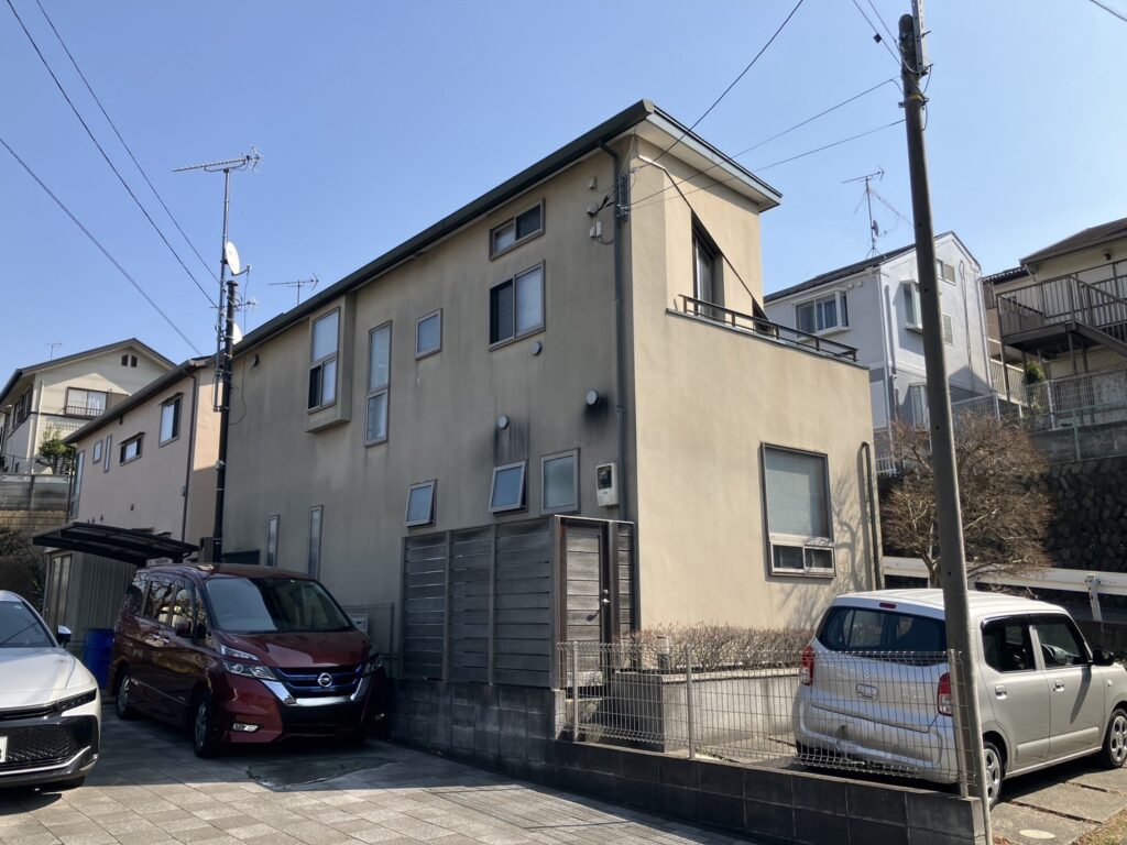 大和市U様屋根外壁壁塗装工事ビフォー写真